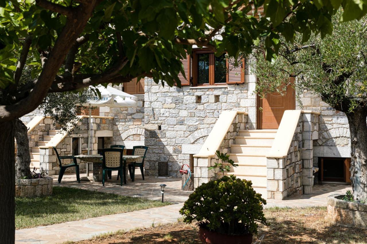Chioureas Apartments Levktron Exterior photo
